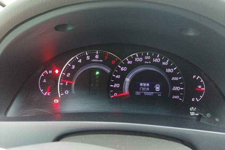 Used Toyota Camry 2011 240G Classic Anniversary Edition Instrument Cluster