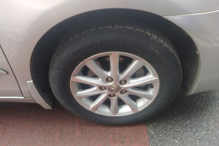 Used Toyota Camry 2011 200G Classic Anniversary Edition Right Front Wheel Hub