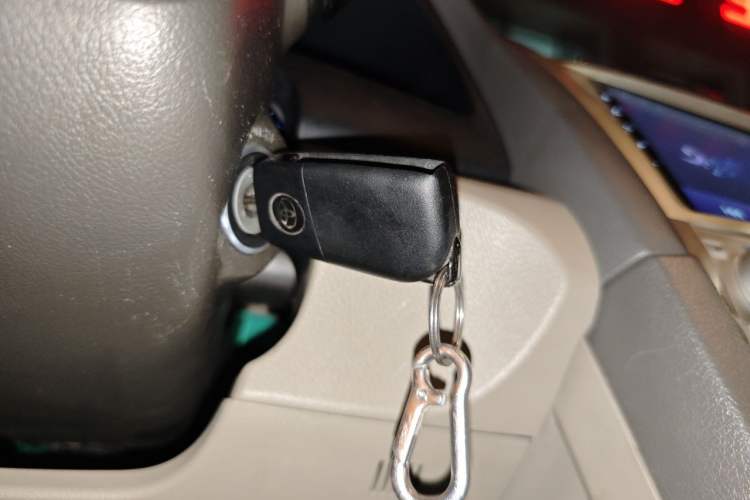 Used Toyota Camry 2011 200E Elite Sunroof Edition Vehicle Key