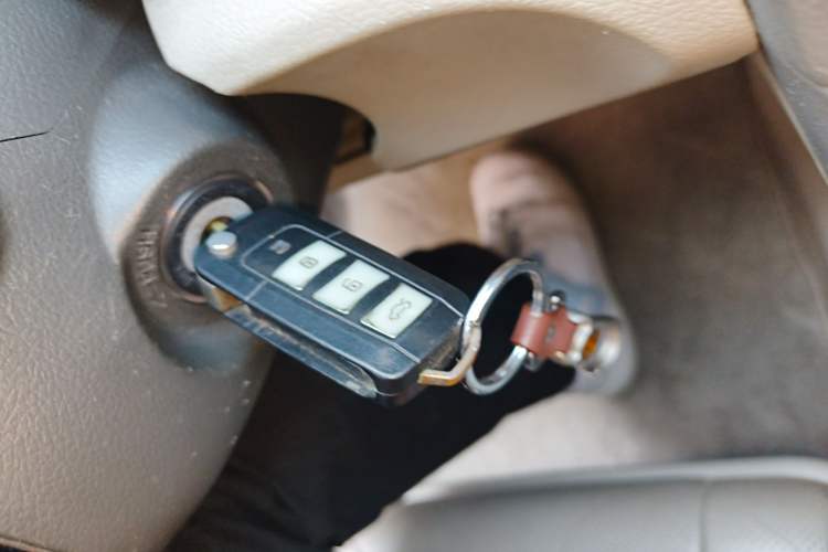 Used Toyota Camry 2011 200G Classic Anniversary Edition Vehicle Key
