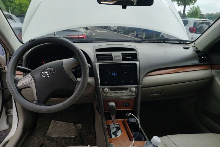 Used Toyota Camry 2011 200G Classic Anniversary Edition Center Console