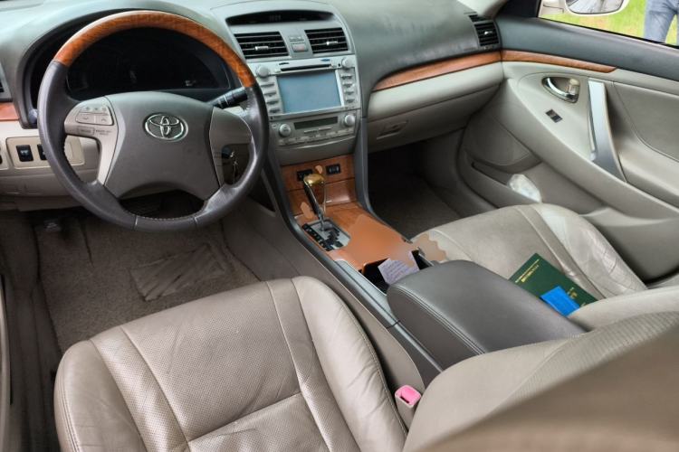 Used Toyota Camry 2011 200G Classic Anniversary Edition Center Console