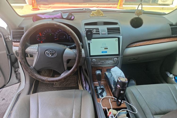 Used Toyota Camry 2011 200G Classic Anniversary Edition Center Console