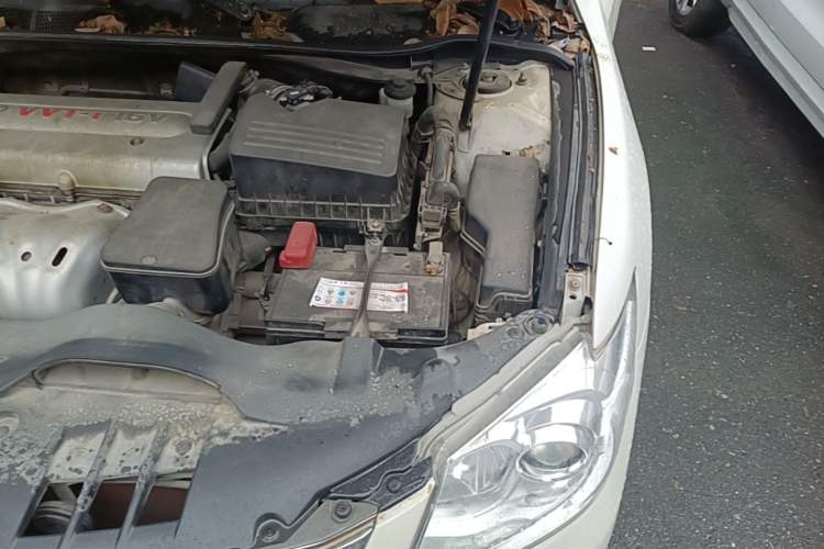 Used Toyota Camry 2011 200G Classic Anniversary Edition Engine Bay Left