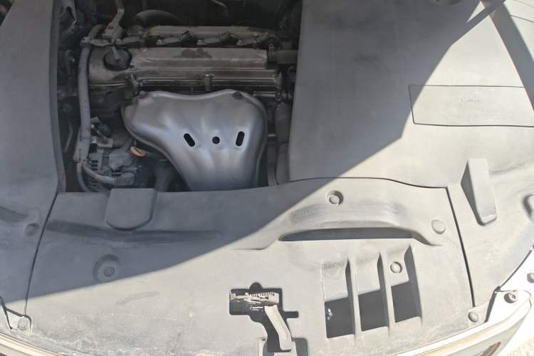 Used Toyota Camry 2011 200G Classic Anniversary Edition Engine Bay