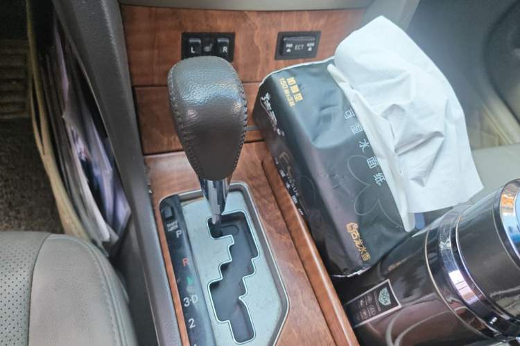 Used Toyota Camry 2011 200G Classic Anniversary Edition Gear Lever