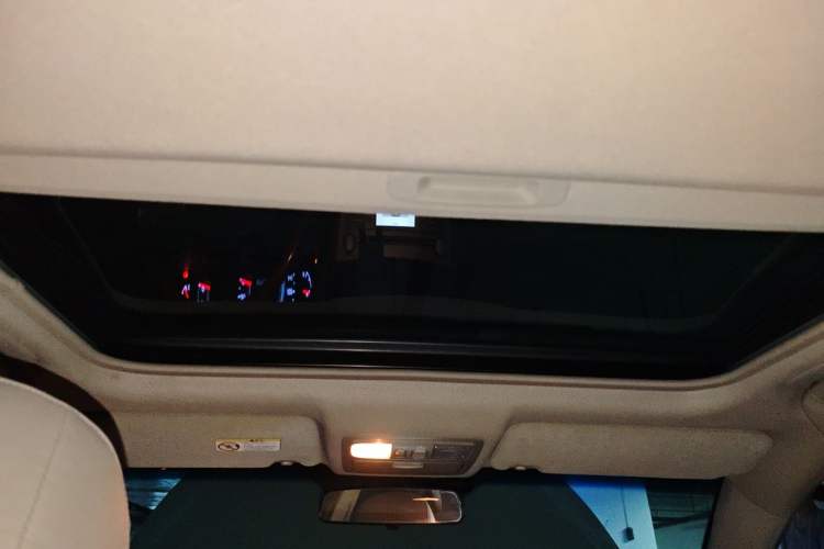 Used Toyota Camry 2011 200G Classic Anniversary Edition Headliner