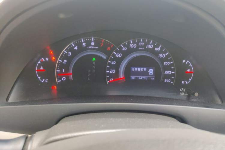 Used Toyota Camry 2011 200G Luxury Anniversary Edition Instrument Cluster