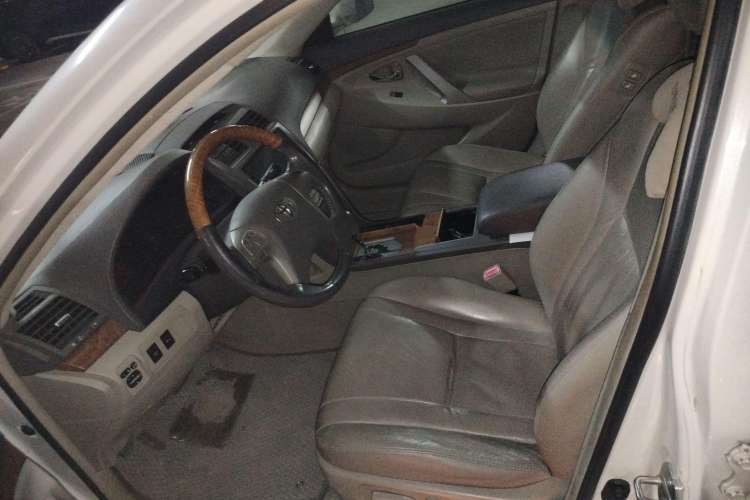 Used Toyota Camry 2011 240G Luxury Anniversary Edition Left Front Seat