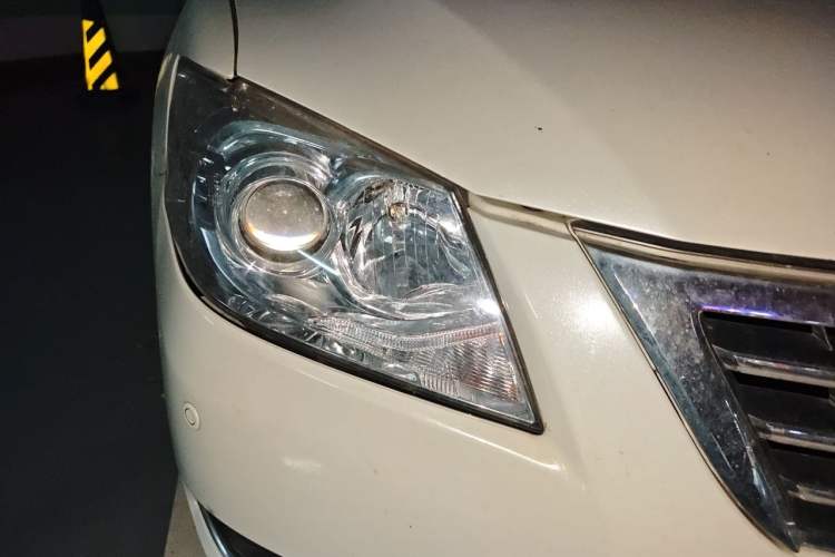 Used Toyota Camry 2011 200G Classic Anniversary Edition Right Front Headlight