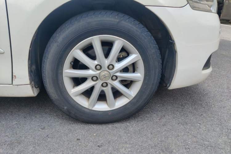 Used Toyota Camry 2011 200G Luxury Anniversary Edition Right Front Wheel Hub