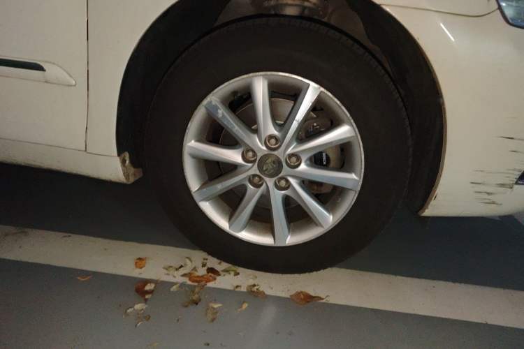 Used Toyota Camry 2011 200G Classic Anniversary Edition Right Front Wheel Hub