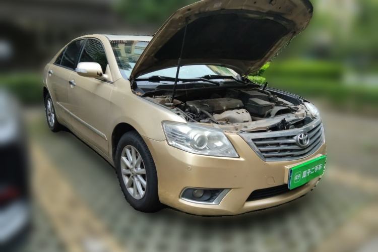 Used Toyota Camry 2011 200G Luxury Anniversary Edition Front Right 45 Deg