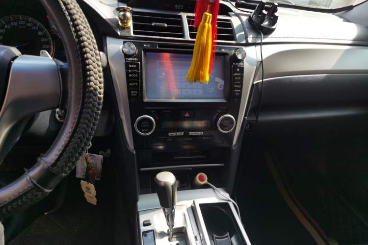 Used Toyota Camry 2012 Junrui 2.0S Radiant Edition Audio And AC Panel