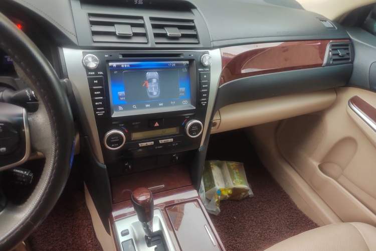 Used Toyota Camry 2012 2.5G Luxury Navigation Edition Audio And AC Panel