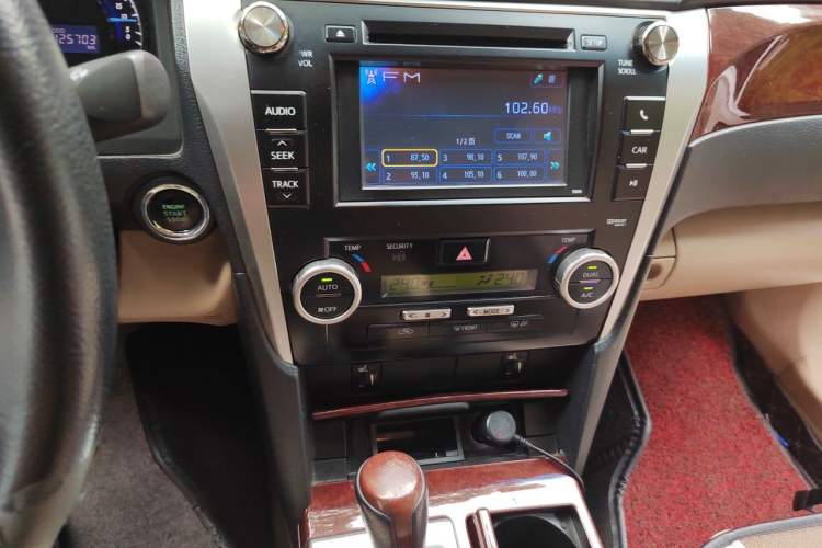 Used Toyota Camry 2012 2.5G Luxury Edition Audio And AC Panel