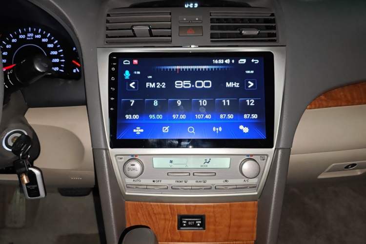 Used Toyota Camry 2012 200E Classic Elite Edition Audio And AC Panel