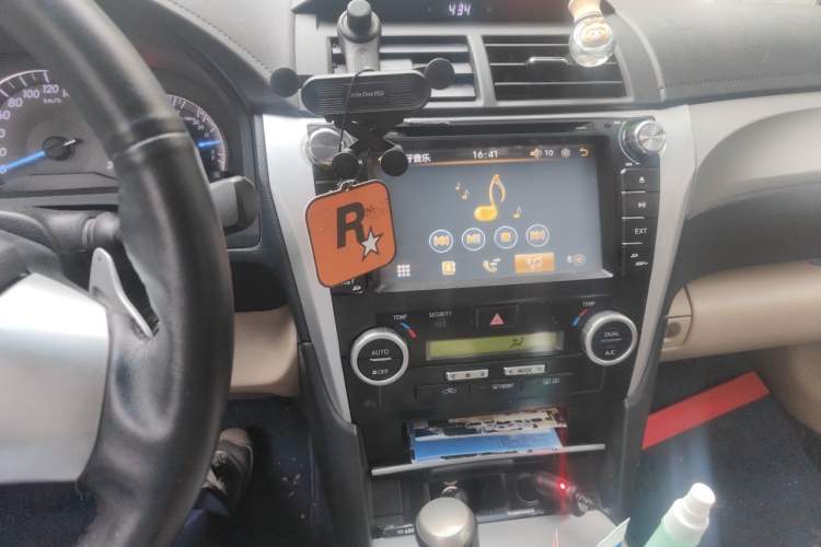 Used Toyota Camry 2012 Junrui 2.0S Radiant Edition Audio And AC Panel