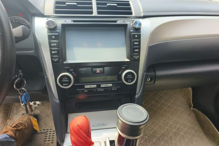 Used Toyota Camry 2012 Junrui 2.0S Radiant Edition Audio And AC Panel