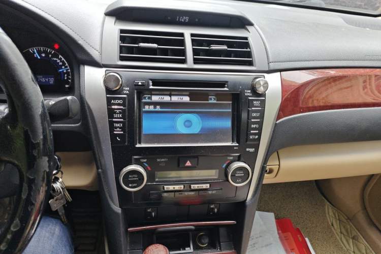 Used Toyota Camry 2012 2.0G Luxury Navigation Edition Audio And AC Panel