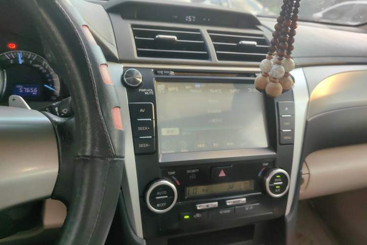 Used Toyota Camry 2012 Junrui 2.0S Radiant Edition Audio And AC Panel