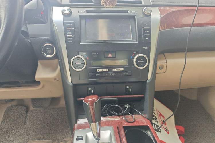 Used Toyota Camry 2012 2.5G Luxury Edition Audio And AC Panel