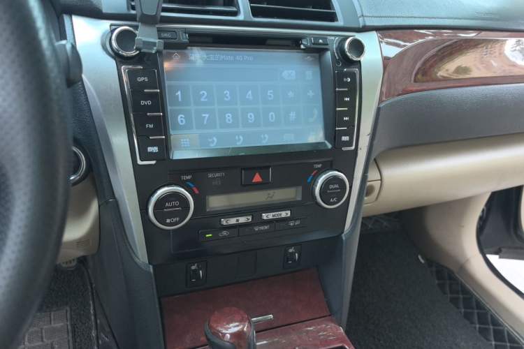 Used Toyota Camry 2012 2.5G Luxury Edition Audio And AC Panel
