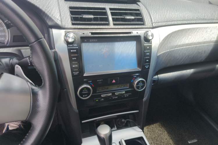 Used Toyota Camry 2012 Junrui 2.0S Radiant Edition Audio And AC Panel