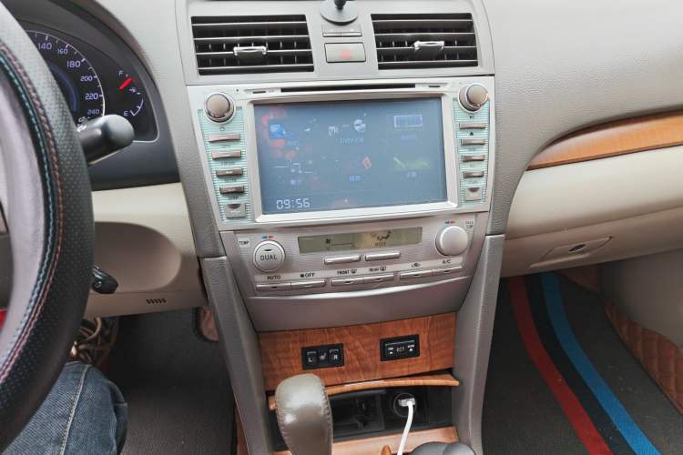 Used Toyota Camry 2012 200G Classic Luxury Edition Audio And AC Panel