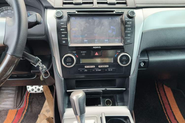 Used Toyota Camry 2012 Junrui 2.0S Radiant Edition Audio And AC Panel