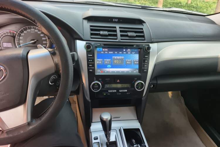 Used Toyota Camry 2012 Junrui 2.0S Radiant Edition Audio And AC Panel