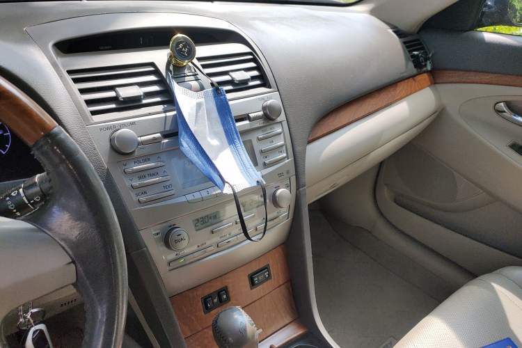 Used Toyota Camry 2012 200G Classic Luxury Edition Audio And AC Panel