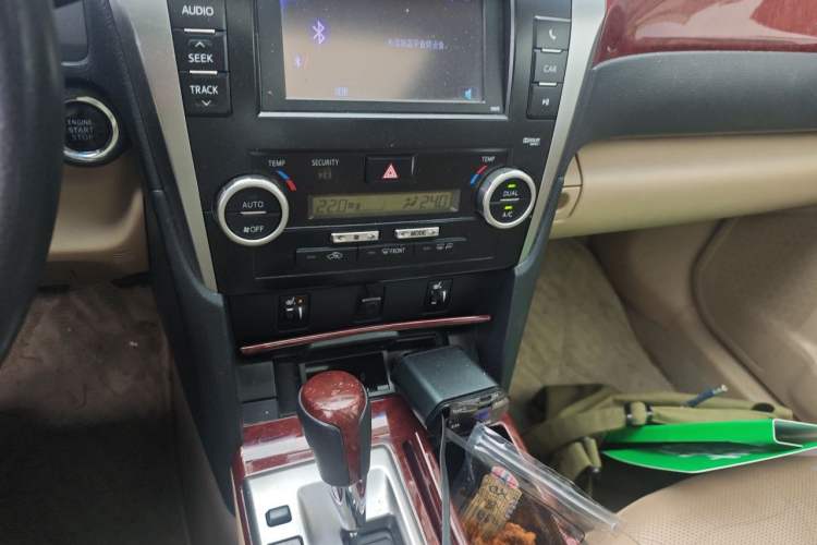 Used Toyota Camry 2012 2.5G Luxury Edition Audio And AC Panel