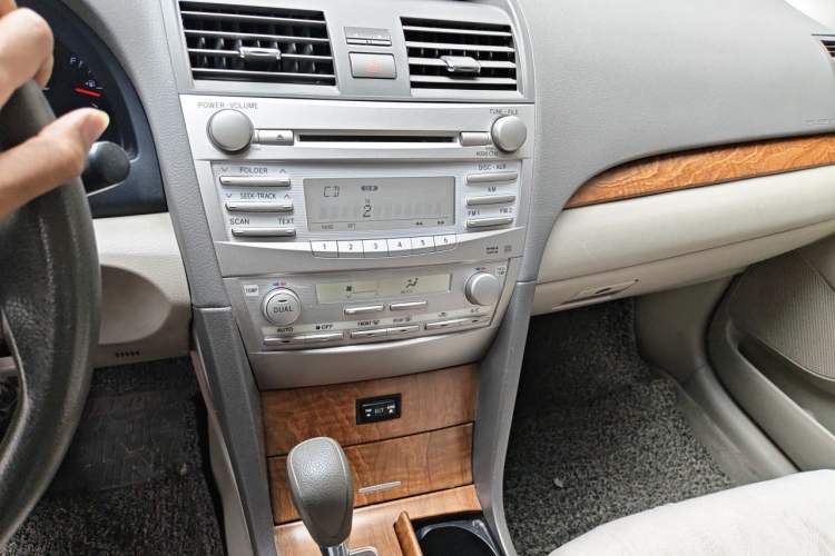 Used Toyota Camry 2012 200E Classic Elite Edition Audio And AC Panel