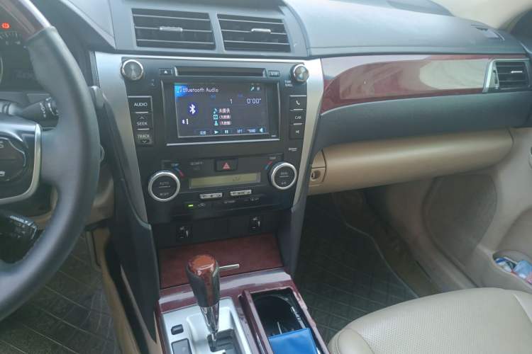 Used Toyota Camry 2012 2.5G Luxury Edition Audio And AC Panel