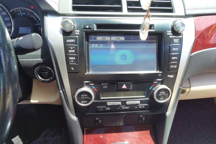 Used Toyota Camry 2012 2.5G Luxury Edition Audio And AC Panel