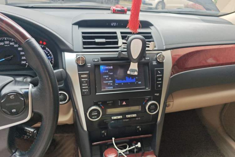 Used Toyota Camry 2012 2.5G Luxury Edition Audio And AC Panel
