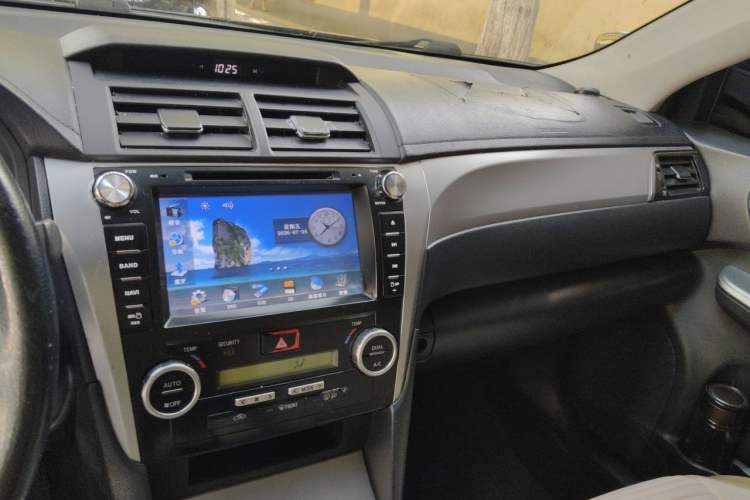 Used Toyota Camry 2012 Junrui 2.0S Radiant Edition Audio And AC Panel