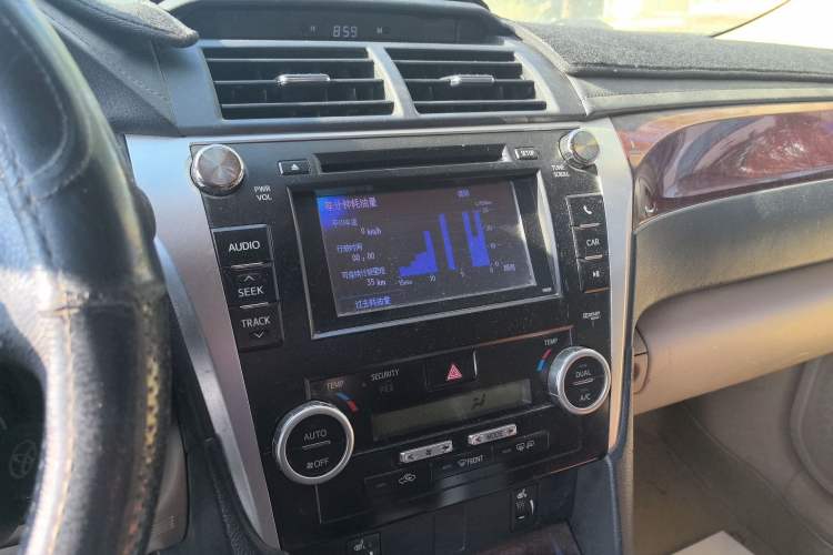 Used Toyota Camry 2012 2.0G Luxury Edition Audio And AC Panel