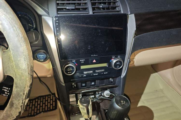 Used Toyota Camry 2012 Luxurious Edition 2.5HG Zunrui Audio And AC Panel
