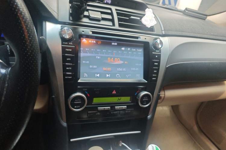 Used Toyota Camry 2012 Junrui 2.0S Radiant Edition Audio And AC Panel