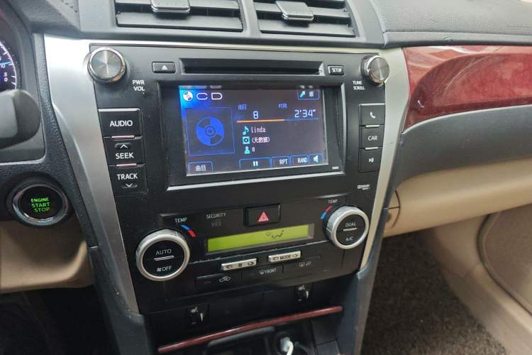 Used Toyota Camry 2012 2.5G Luxury Edition Audio And AC Panel