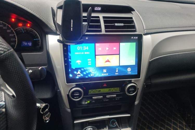 Used Toyota Camry 2012 Junrui 2.0S Radiant Edition Audio And AC Panel