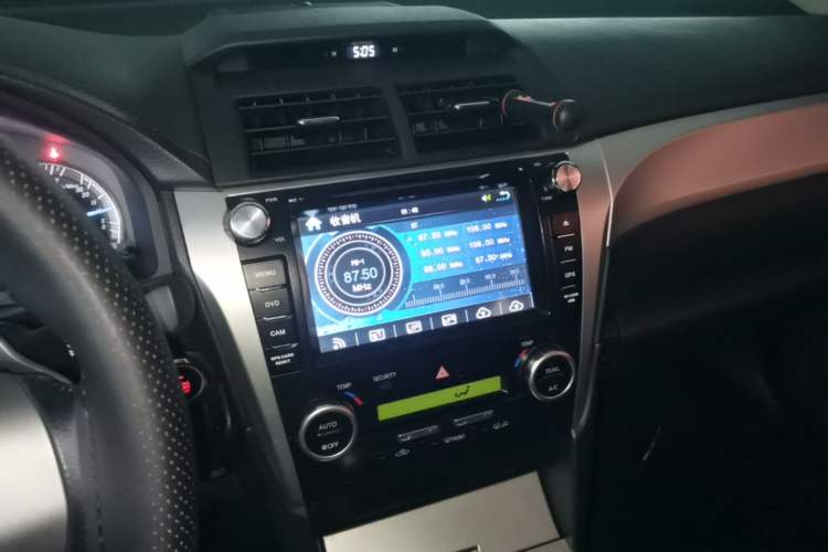 Used Toyota Camry 2012 Junrui 2.0S Radiant Edition Audio And AC Panel