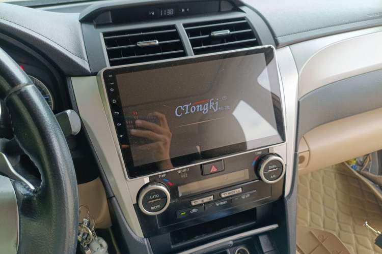 Used Toyota Camry 2012 Junrui 2.0S Radiant Edition Audio And AC Panel