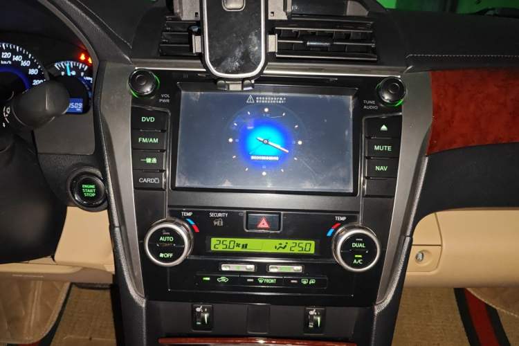Used Toyota Camry 2012 2.5G Luxury Edition Audio And AC Panel