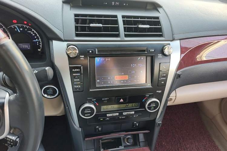 Used Toyota Camry 2012 2.5G Luxury Edition Audio And AC Panel