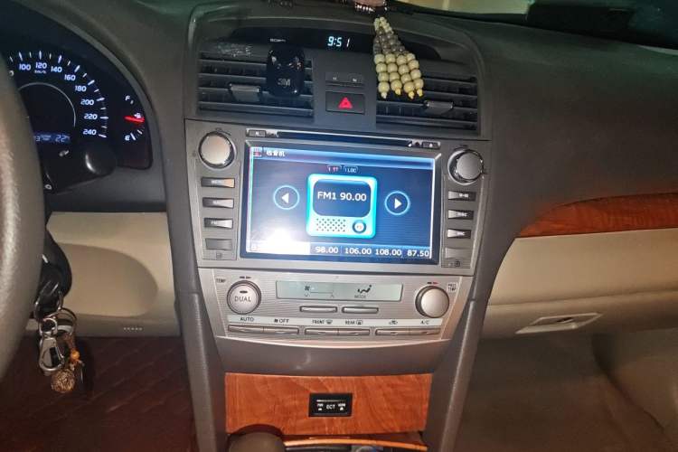 Used Toyota Camry 2012 200E Classic Elite Edition Audio And AC Panel