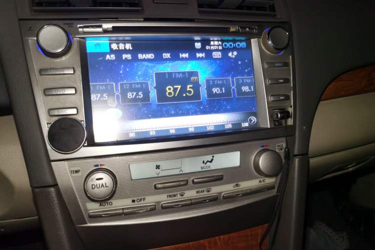Used Toyota Camry 2012 200E Classic Elite Edition Audio And AC Panel