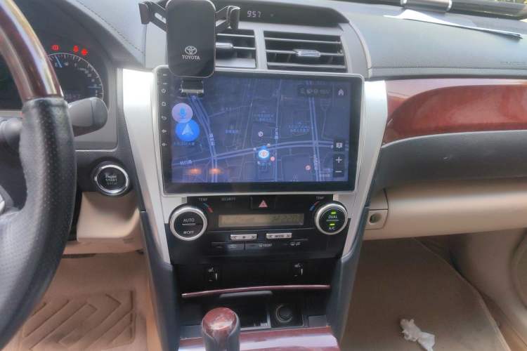 Used Toyota Camry 2012 2.5G Luxury Edition Audio And AC Panel